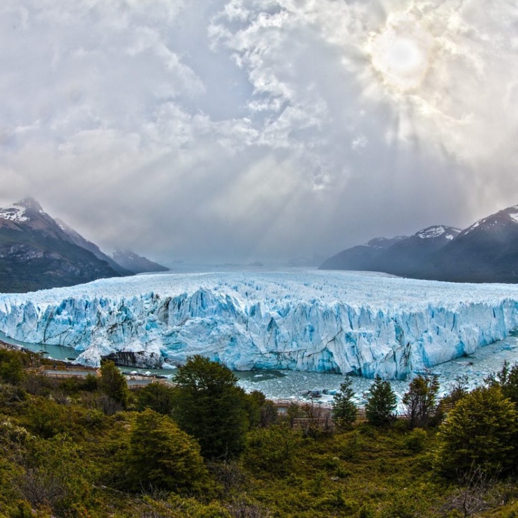 glacier, argentina, south america-583419.jpg